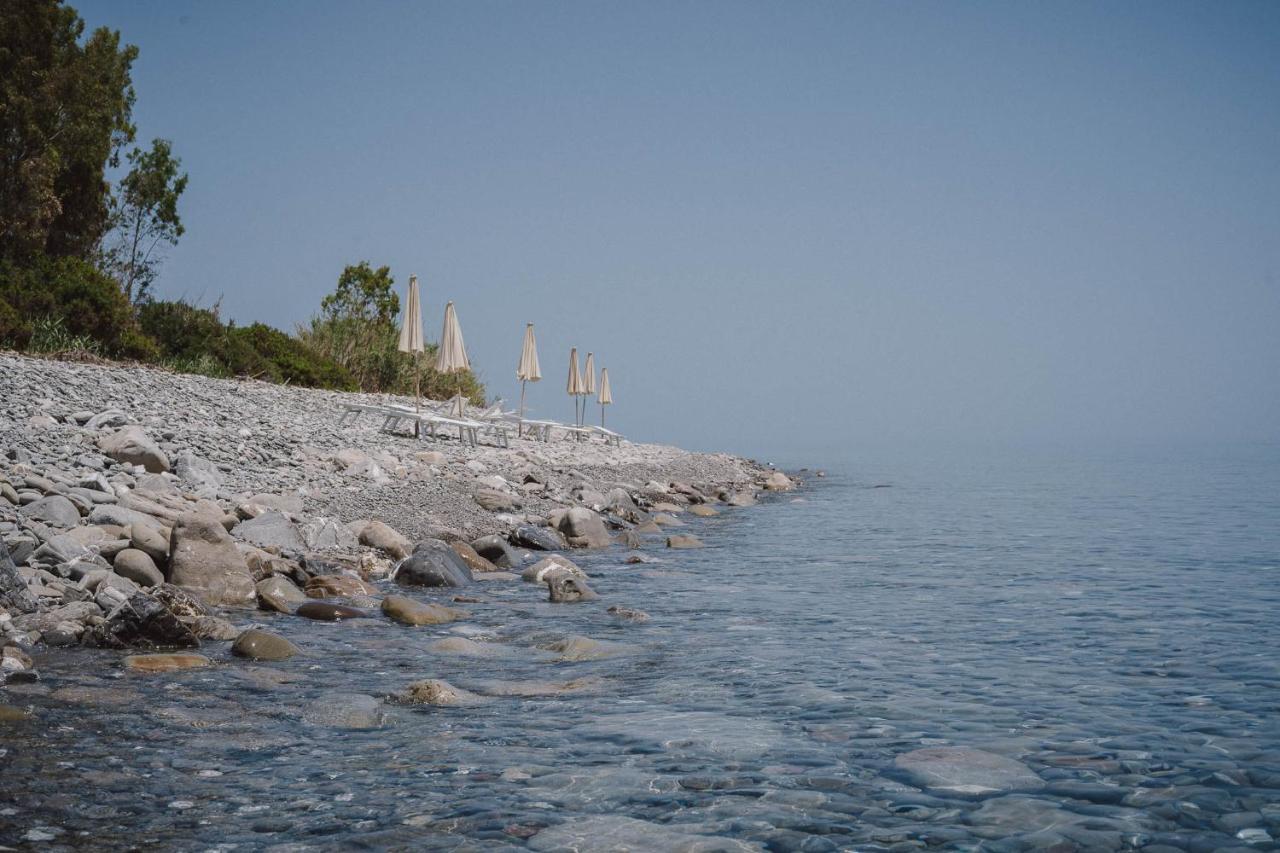 Masseria Agriturismo Torre Di Albidona تريبيساتشيه المظهر الخارجي الصورة